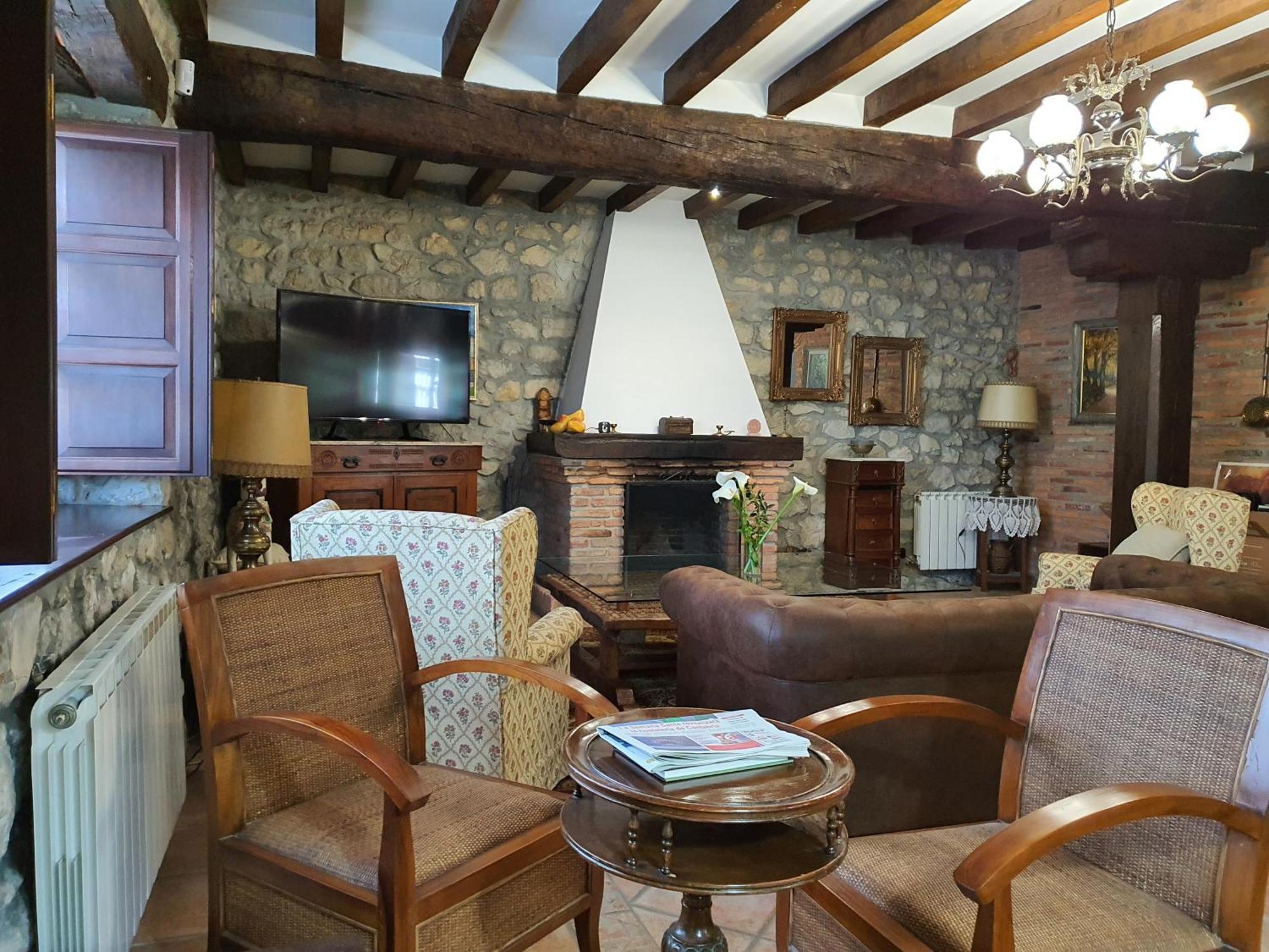 Posada San Tirso Toñanes Eksteriør bilde