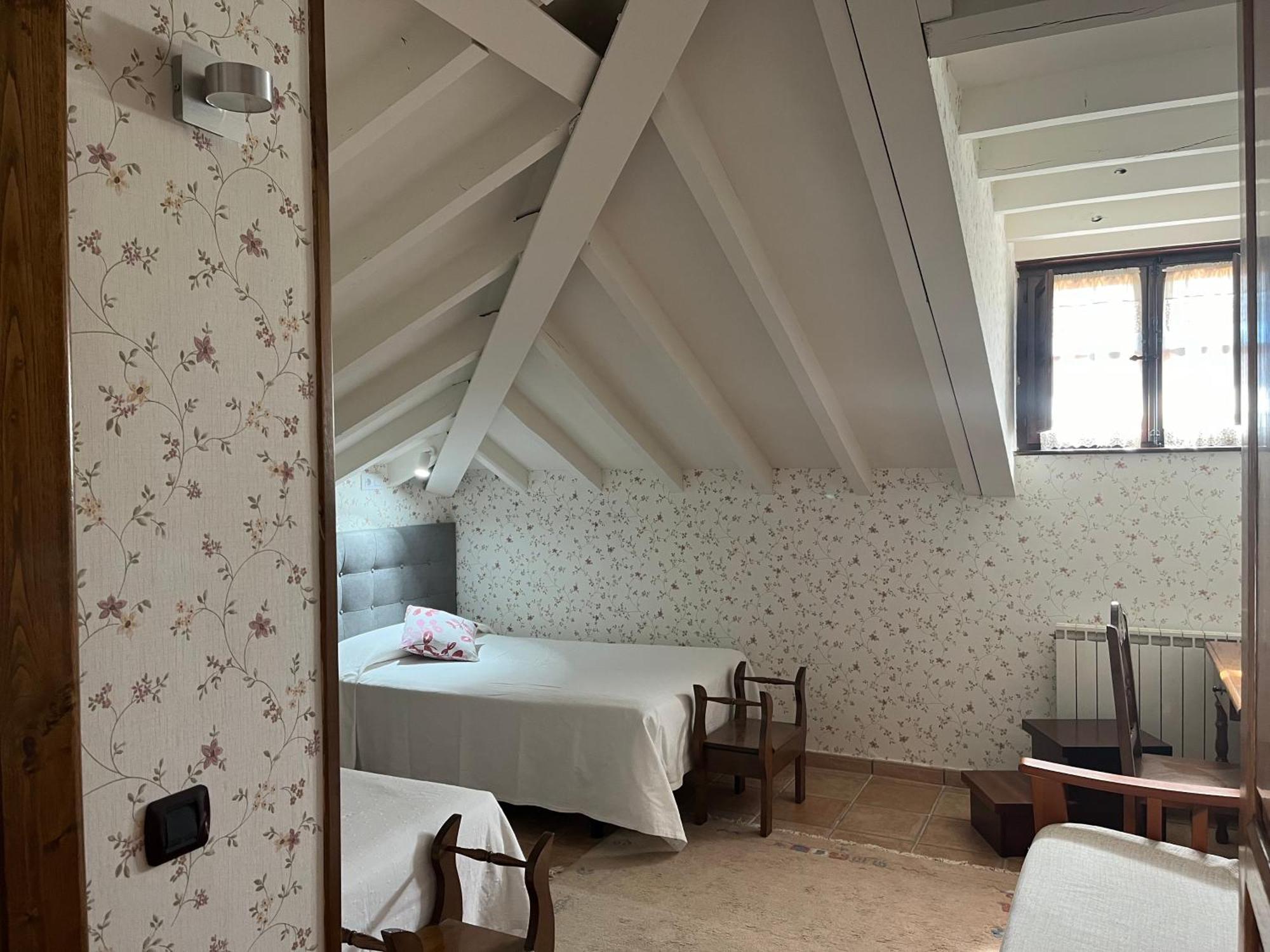 Posada San Tirso Toñanes Eksteriør bilde