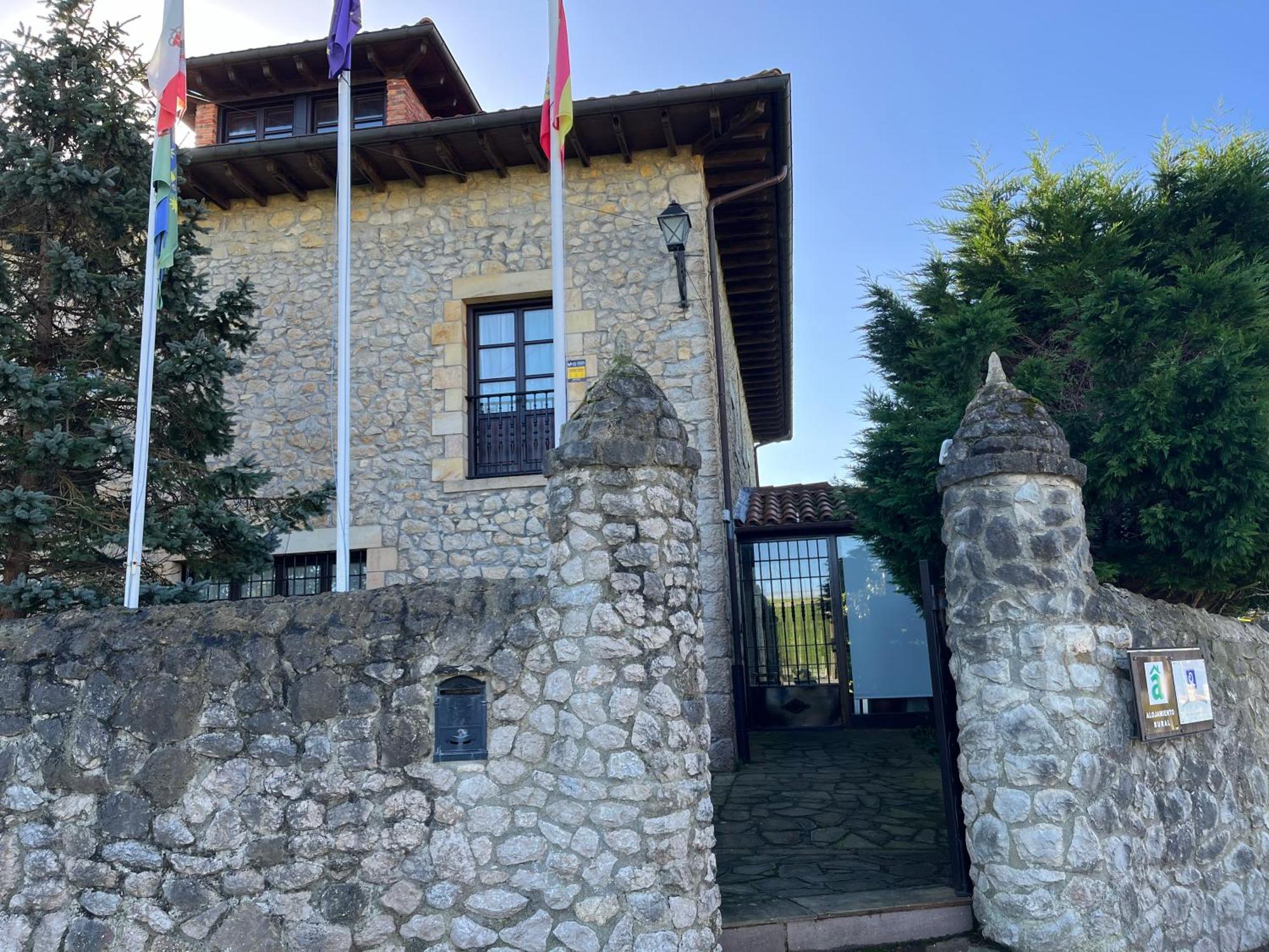 Posada San Tirso Toñanes Eksteriør bilde